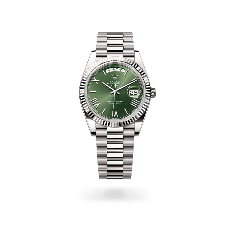 Rolex Day-Date 40 en Or gris 18 ct dotée d'un cadran Vert olive chez Auberi, détaillant officiel Rolex. Réf : M228239-0033