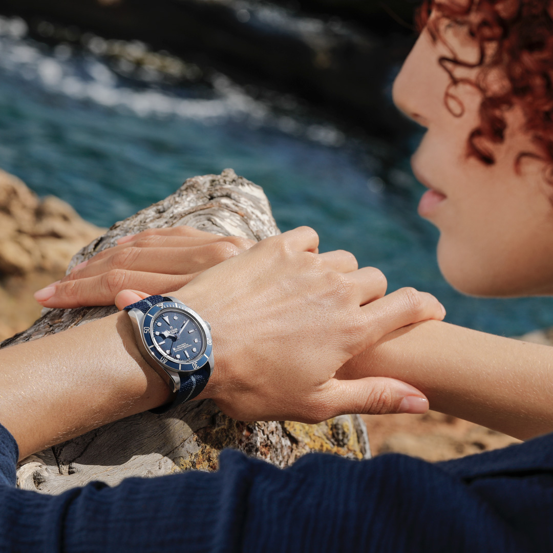 Black Bay 58 Navy Blue: the warmth of vintage, the coolness of blue