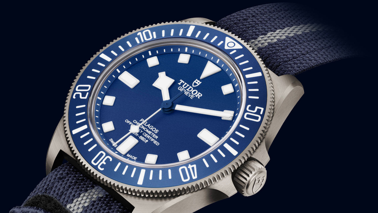 Dive into the heart of Pelagos FXD